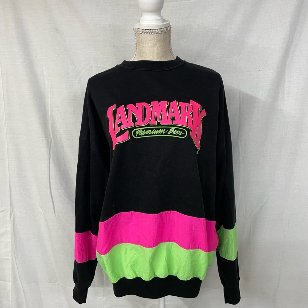 Vintage Women’s Retro Black Sweatshirt Pullover